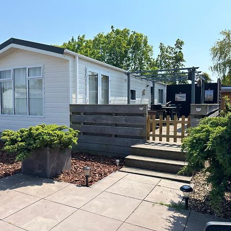 Chalet 3A Op Recreatiepark De Wielen Сінт-Мартен Екстер'єр фото