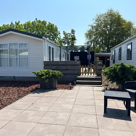Chalet 3A Op Recreatiepark De Wielen Сінт-Мартен Екстер'єр фото